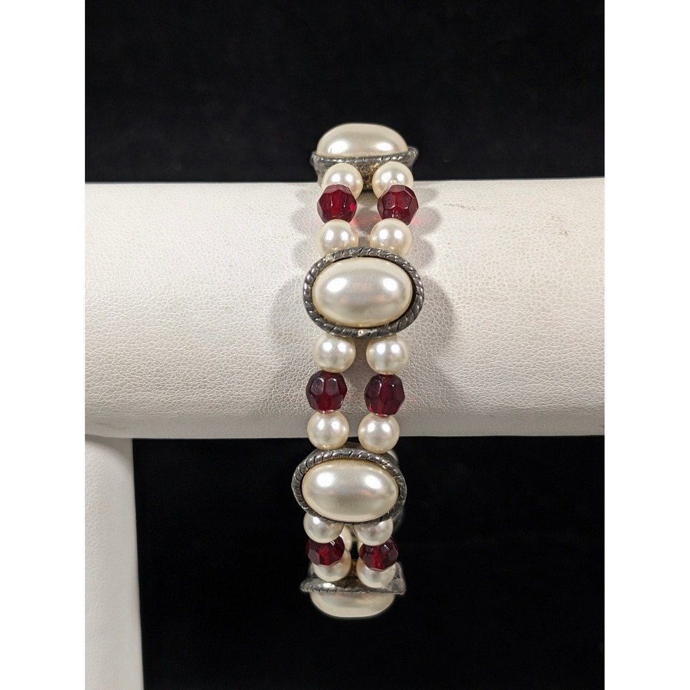 Vintage Style Faux Pearl Red Glass Bead Stretch Bracelet Silver Tone 7" Cottage